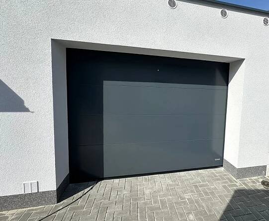 Garážová vrata a vjezdové brány Herrman – Prodej a montáž | Moravskoslezský kraj | Prodej a montáž garážových vrat a vjezdových