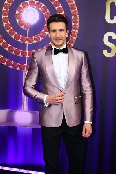 FOTO: Bachelor Jan Solfronk. – stránka 222