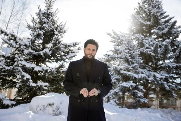 John Magaro, Star of 'Omaha,' Takes Sundance Audiences for a Ride