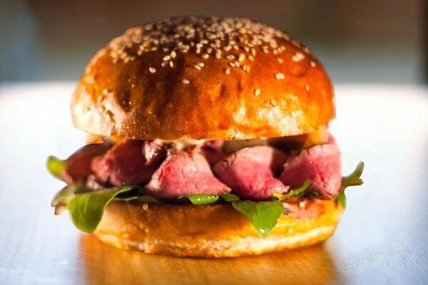 Q Burger Bar Jablonec nad Nisou | Apetee