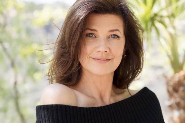 Daphne Zuniga Shares Her #1 Piece of Advice: “Never Stop Learning”