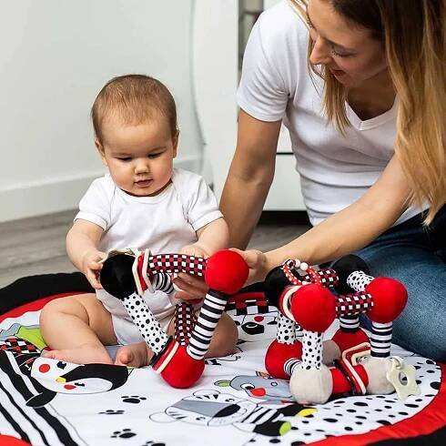 BABYONO KONTRASTNÁ VZDELÁVACIA HRAČKA TROJUHOLNÍK TINY YOGA TRIANGLE C-MORE Farba viacfarebná