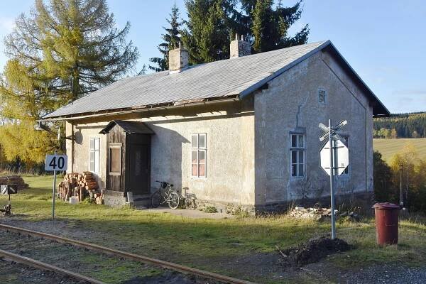 Vechtr v Kovářské, kde se točil Hlídač č. 47, je na prodej
