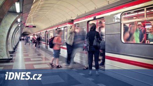 Další výluka v metru C, cestující musí o víkendu přesednout do tramvají - iDNES.cz
