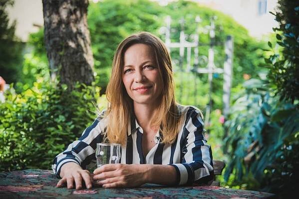 Spisovatelka Michaela Klevisová: Postavy mám v hlavě pořád. Ráno po probuzení usedám k počítači a píšu | PrahaIN 