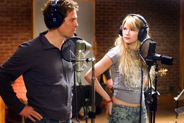 MUSIC AND LYRICS, Hugh Grant, Haley Bennett, 2007.