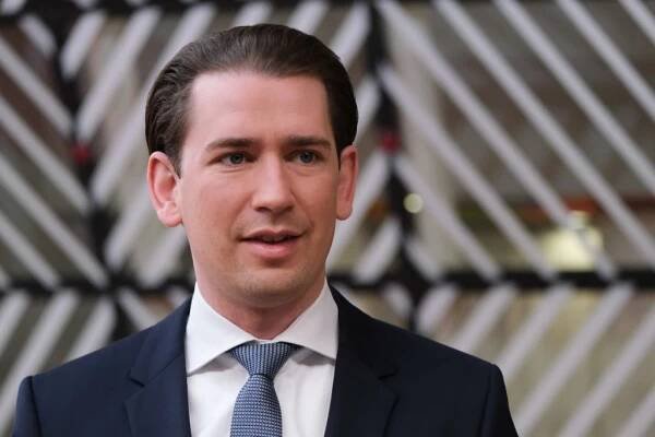 Bývalý rakouský kancléř Sebastian Kurz oznámil, že skončí v politice