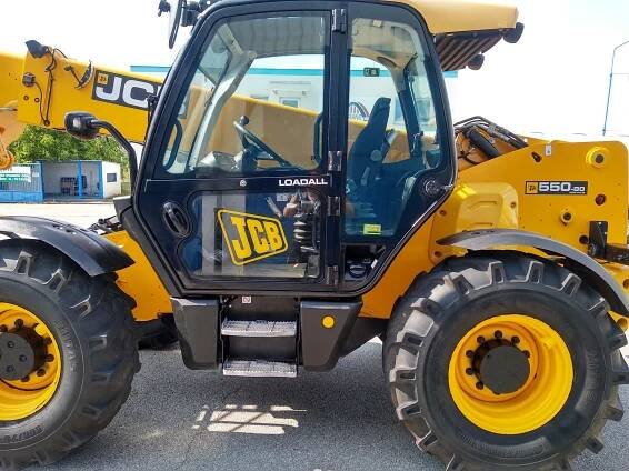 Teleskopický manipulátor JCB Loadall 550-80 Agri Plus - Fast agri s.r.o.