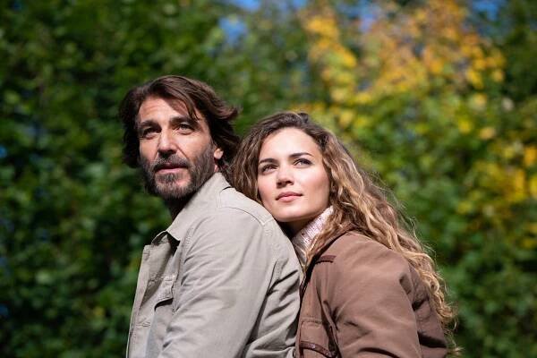 Daniele Liotti, Pilar Fogliati - Na krok od nebe - I Guardiani - Z filmu