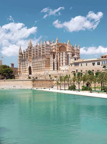 Hotspot Mallorca EN by Engel & Völkers Mallorca - Issuu