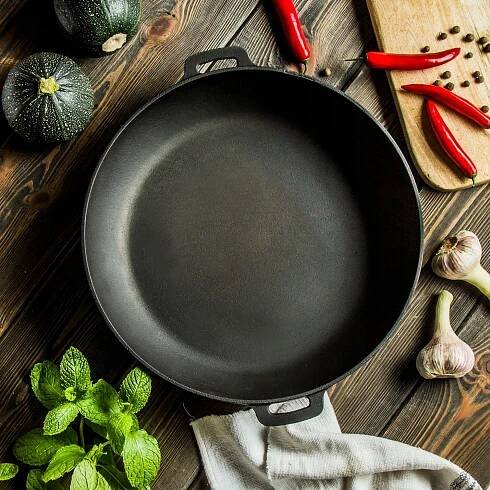 Pánev Litinová pánev MAYSTERNYA IRON 32 cm
