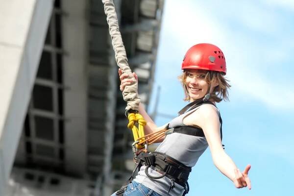 bungee jumping