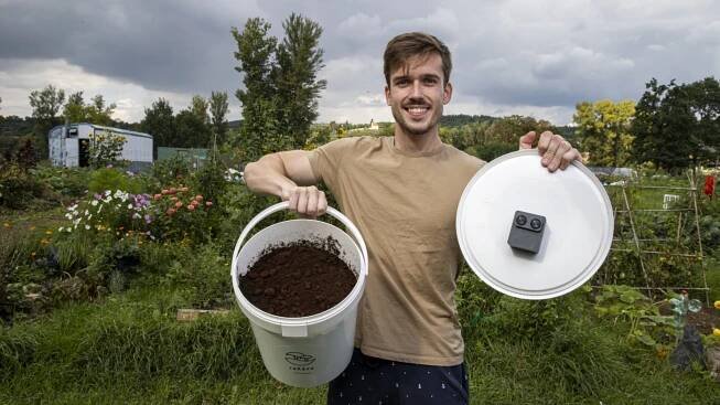 Kam s kávovou sedlinou? ReKáva ji chce svážet a pěstovat v ní hlívu
