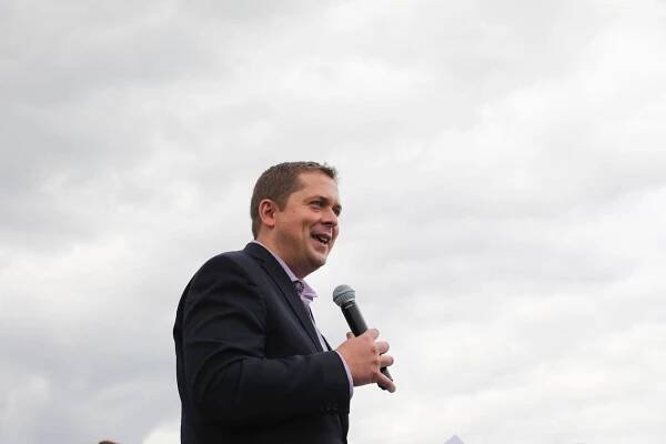 Andrew Scheer's Ties to Rebel Media Are Now Impossible to Deny