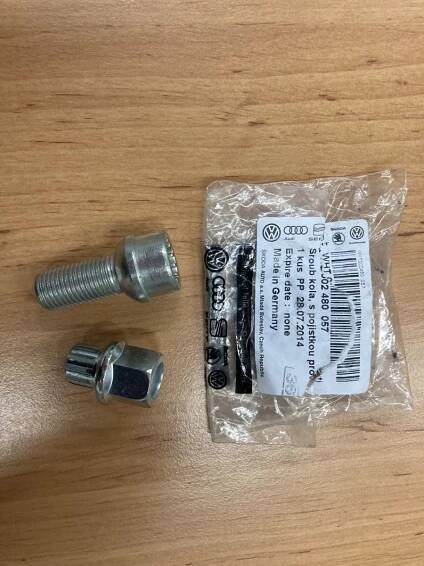 BEZPEČNOSTNÍ ŠROUB KOLA 57 - KAMAX M14x1,5x27,5 - kupte 4ks a máte sadu :o)
