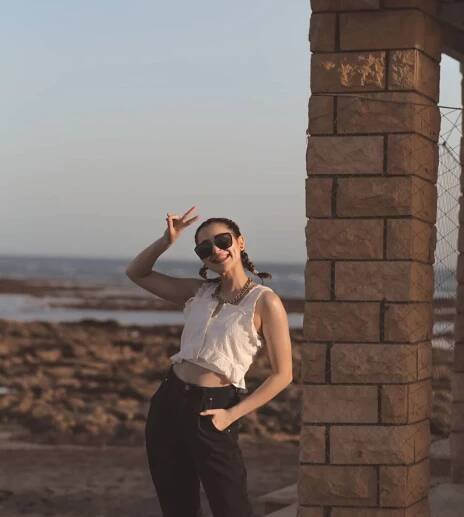 Hania Aamir's tempting avatar from beach's birthday party Editor Times Hania Aamir