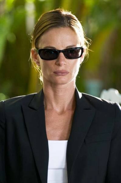 Status: Nežádoucí - Horký flek - Z filmu - Gabrielle Anwar