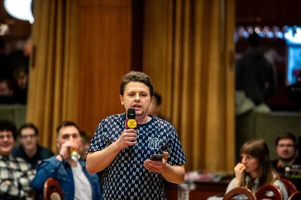 Rakušan v Havířově zakončil své turné debat, ty teď převezmou Nerudová a Farský