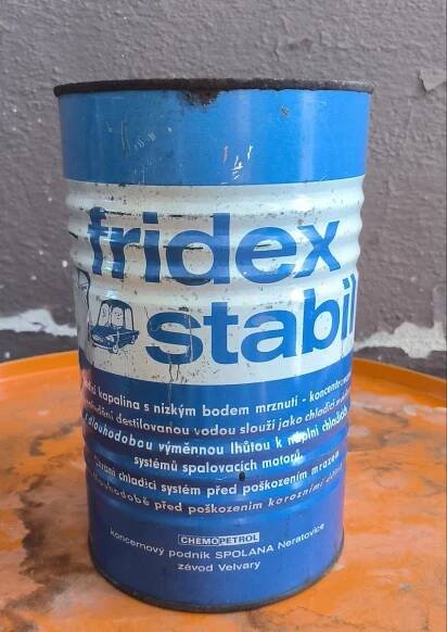 Stará plechovka fridex