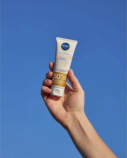 Pleťový krém NIVEA Sun Luminous Face Creme 630 SPF50+