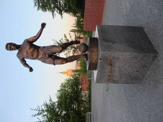 Soubor:Masopust statue Juliska.jpg – Wikipedie