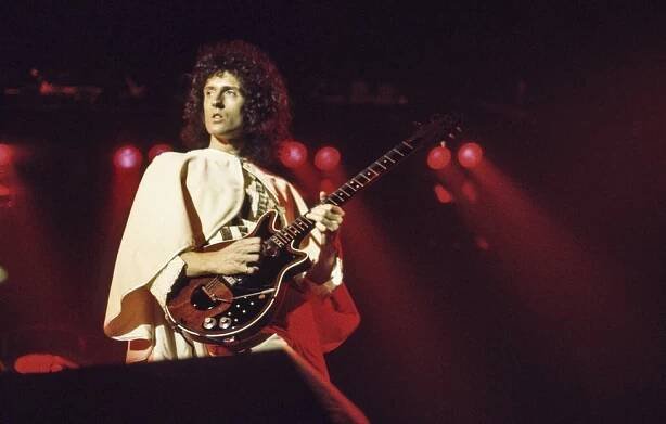 Kytarista z Queenů Brian May: Mozková mrtvice!