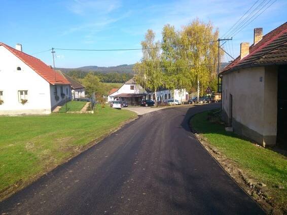 Oprava místní komunikace - Oficiální stránky obce Budkov u Husince