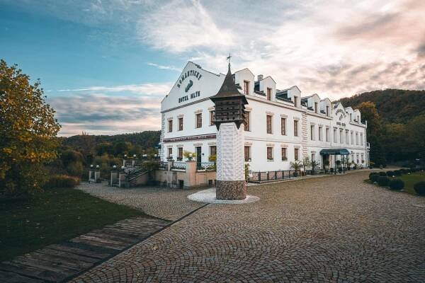 Romantický hotel Mlýn Karlštejn | Berounsko