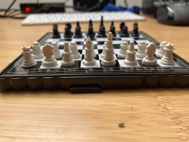 Cestovní magnetické šachy - undefined