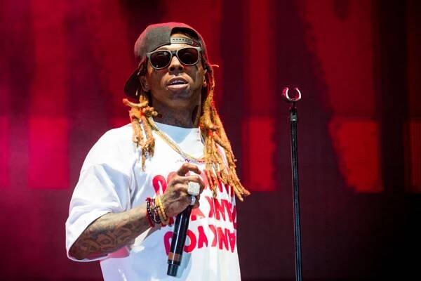 Lil Wayne Suffers Multiple Seizures, Cancels Las Vegas Show