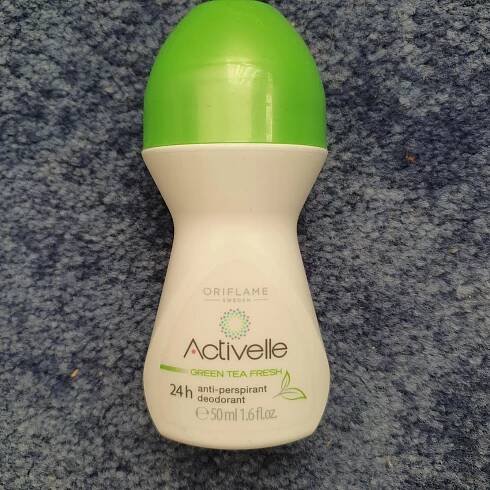 Kuličkový antiperspirant deodorant Activelle Green tea fresh
