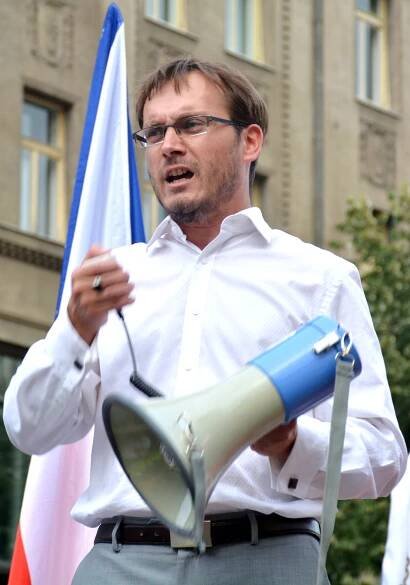 Adam B. Bartoš