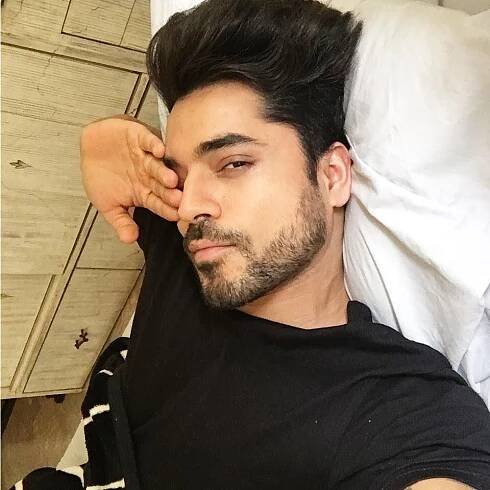 Cute Look Selfie Of Gautam Gulati