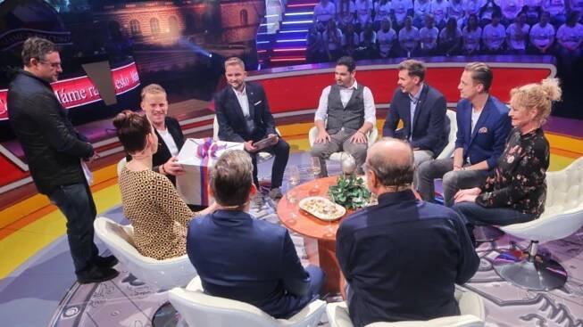 S pyrotechnikem za scénou show Máme rádi Česko. Víme, proč se bát třaskavé krabice