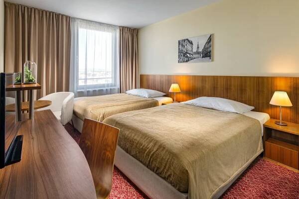 Centrum Olomouce u památek v Clarion Congress Hotelu Olomouc **** + snídaňový bufet a občerstvení na pokoji