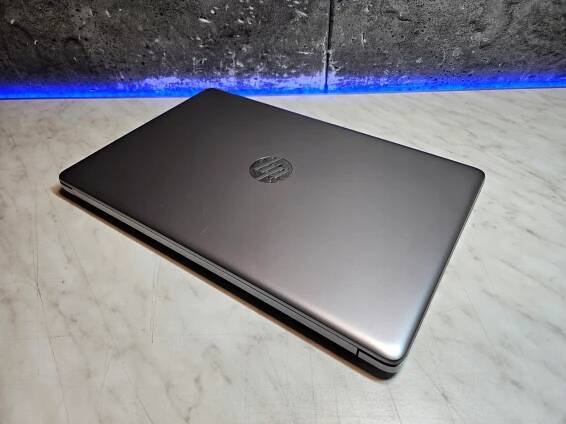 HP 255 G7 | 15.6 FullHD | Ryzen 5 PRO 3500U 16GB DDR4 | 256GB SSD | W11PRO Rozlišení (px) 1920 x 1080