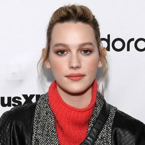 Who is Victoria Pedretti dating? The former You star’s relationship status