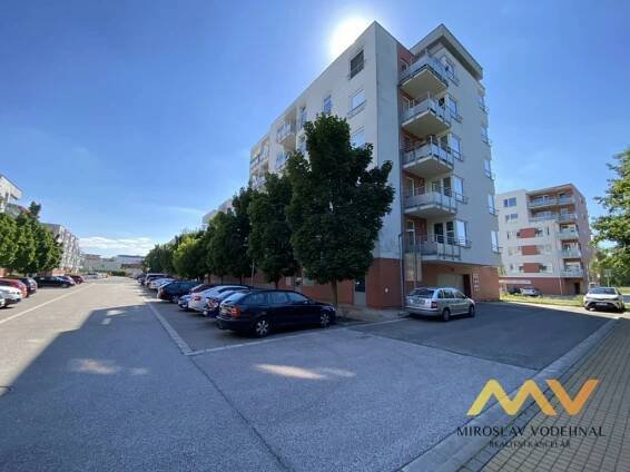 Pronájem bytu 1+kk a garsoniéry Hradec Králové 14 000 Kč za měsíc, foto 15