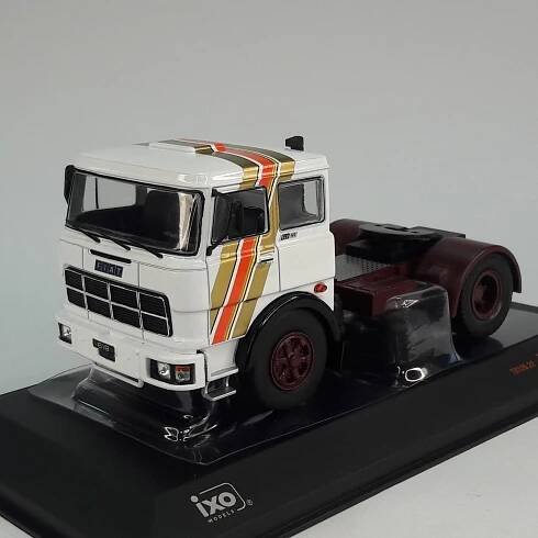 Fiat 619 N1 (1980) bílá - IXO 1/43 TR126 - Modely automobilů