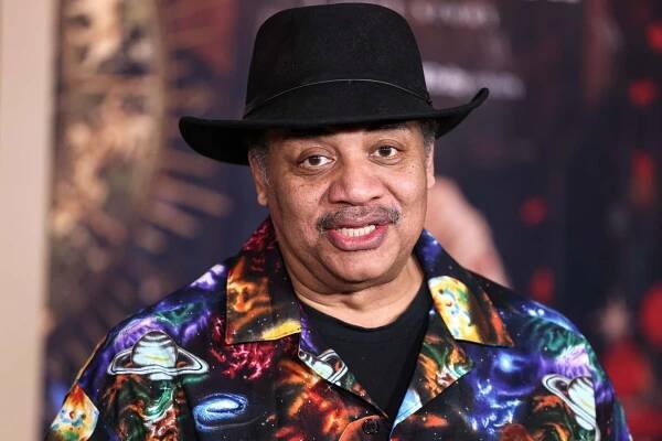 Neil deGrasse Tyson Challenges Popular Right-Brain / Left-Brain Myth