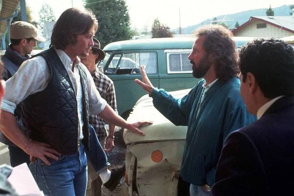 FILM STILLS OF 'FIRE IN THE SKY' WITH 1993, DIRECTOR DIRECTS, ROBERT LIEBERMAN 