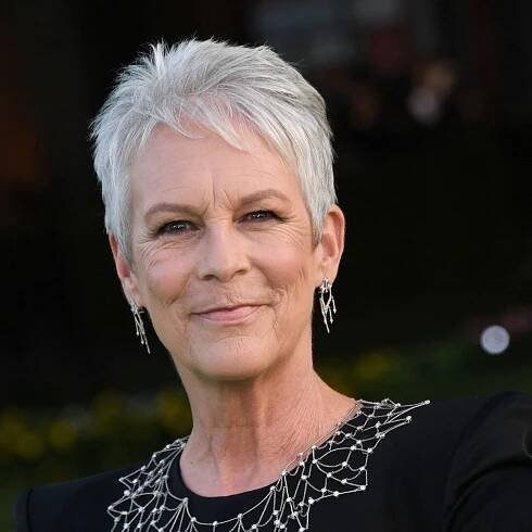 Jamie Lee Curtis, 63, Says She’s ‘Pro-Aging’ and That ‘Anti-Aging Has to Be Struck’