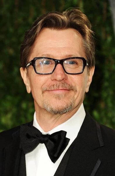 Malam Penghargaan Gary Oldman Wallpaper