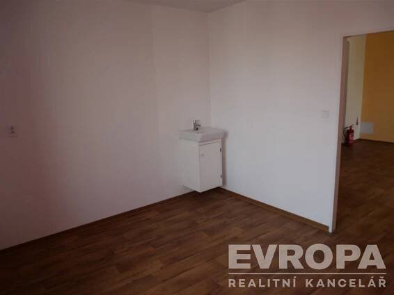 Pronájem komerčních prostor o výměře 56 m², Havlíčkův Brod - EVROPA realitní kancelář