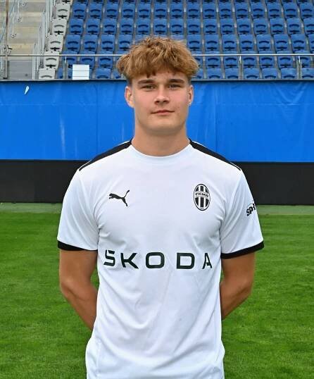 Michael Kühnel - Útočník