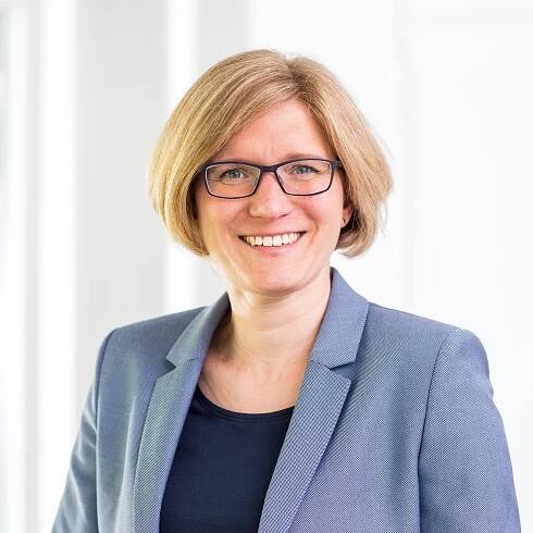 Dr. Anne Rebafka Stellvertretende Leitung
