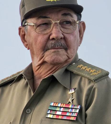 Raul Castro may join Catholic Church, he says after Pope Francis meeting
