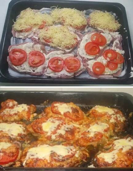 Zapečené kuřecí řízky s cibulí, rajčaty a sýrem - iRecept