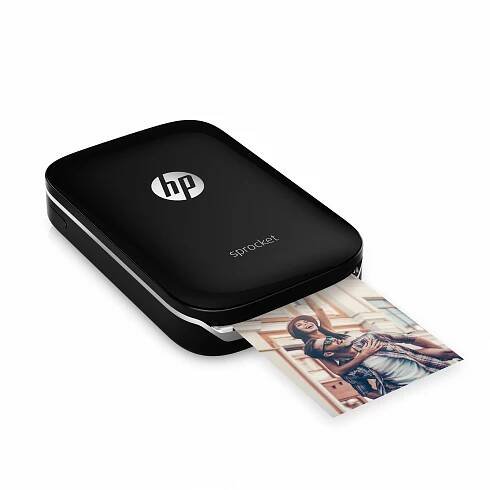 Kapesní tiskárna HP Sprocket hlavní výhrou na akcích Kybernetická revoluce - Czechinno