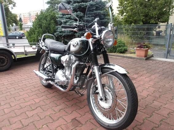bazar KAWASAKI W 800 rok 2011